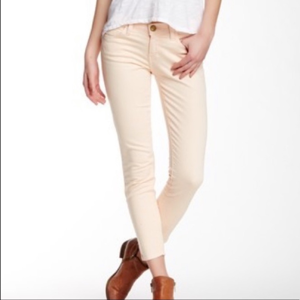 Current Elliott size 25/0 The Stiletto - Peach